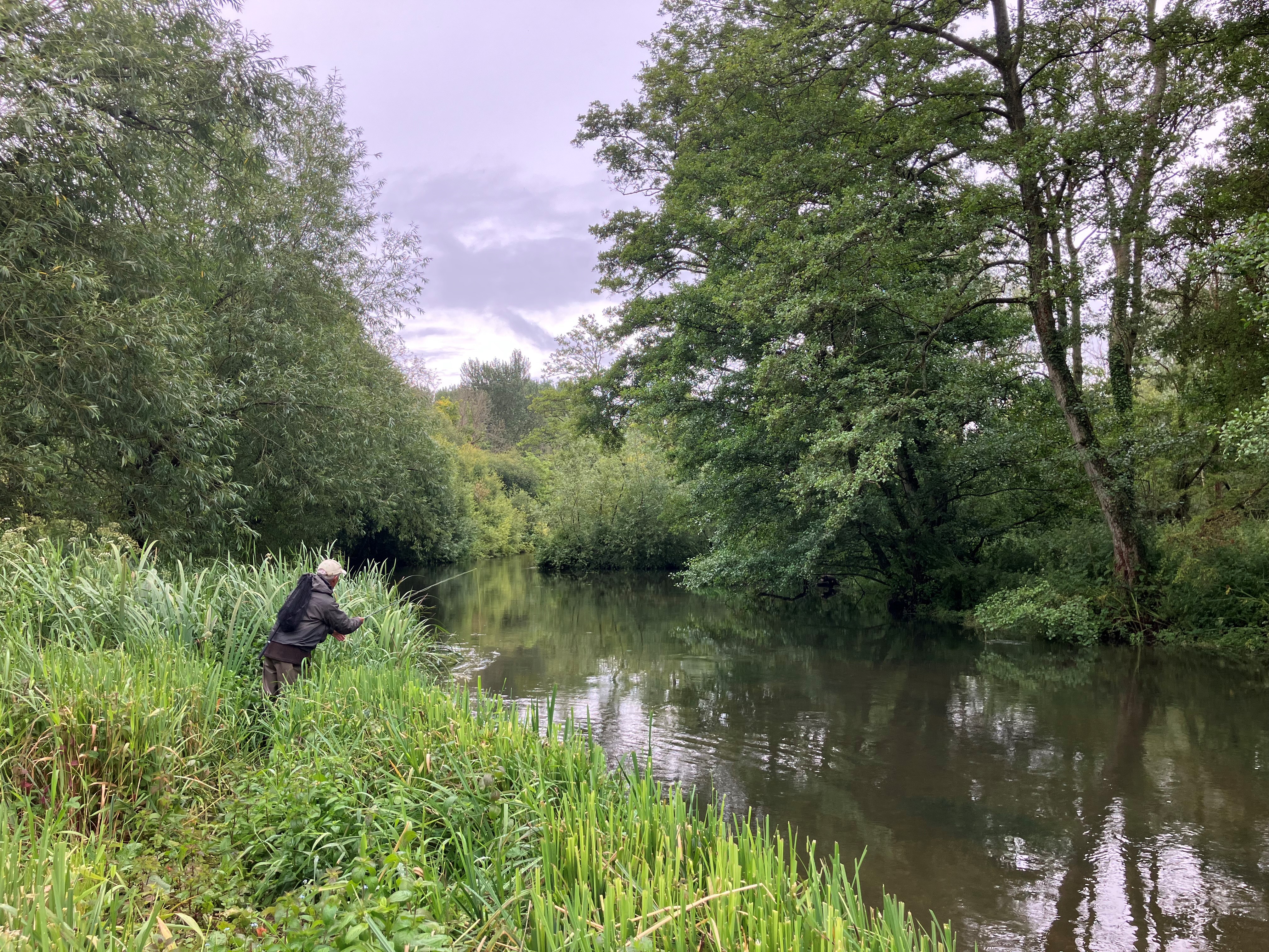 2222-Nigel_Draffan_on_the_Hampshire_Avon_below_Amesbury.jpg